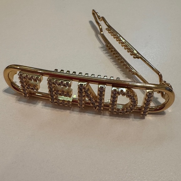 Fendi Authentic Women’s Fendigraphy hair clip gold metal & Rhinestone main image 4